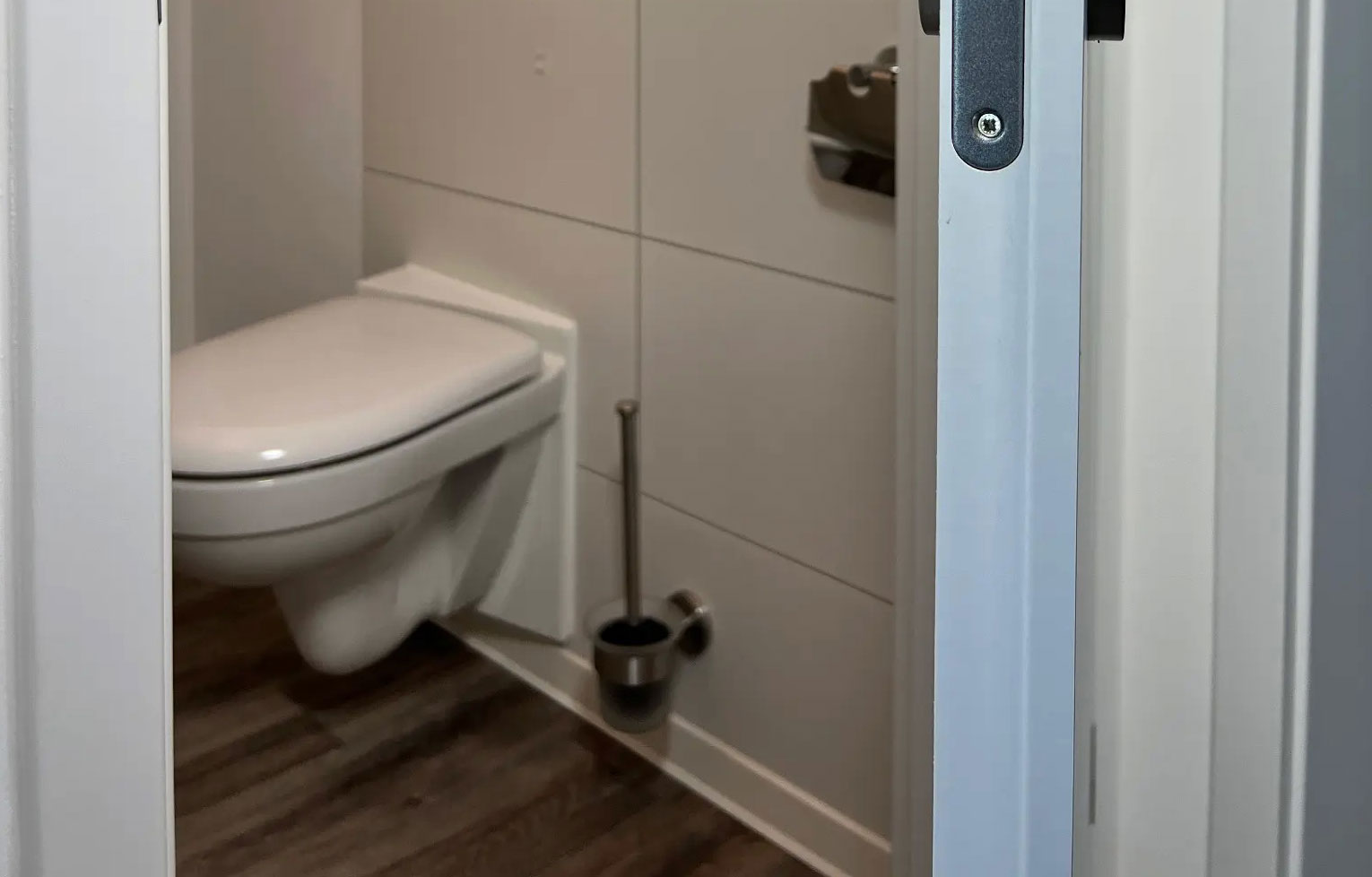 Separates Gäste-WC